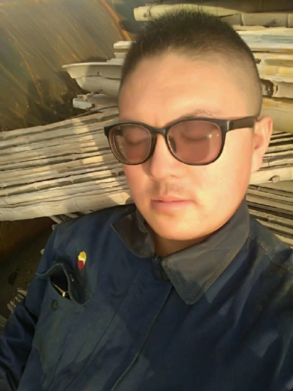 陈国建的第一张照片--南京闪婚服务中心