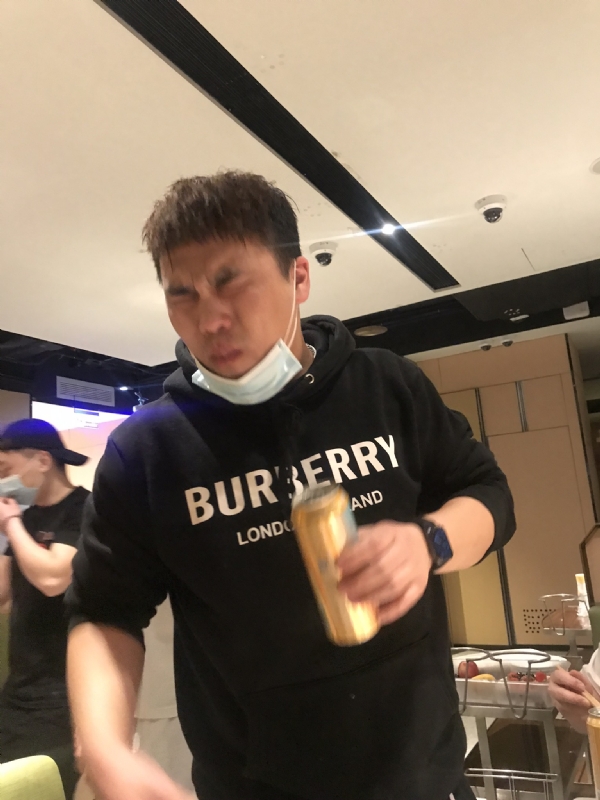 偶遇的第一张照片--南京闪婚服务中心