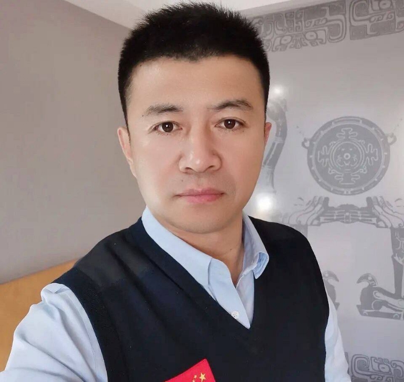 生在红旗下的第二张照片--南京闪婚服务中心
